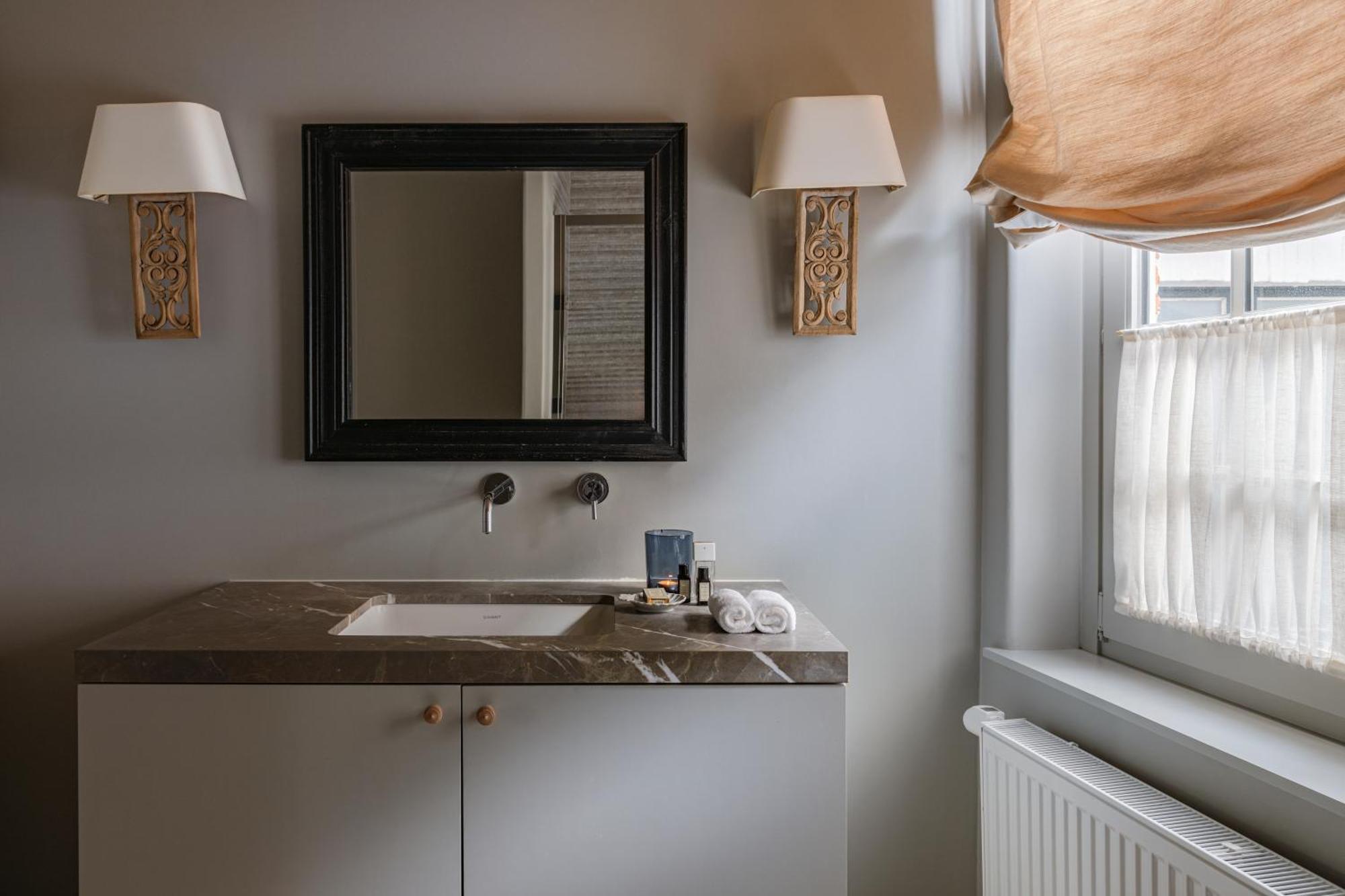 Guesthouse Aubrey - Charming Cottage In The Heart Of Brygge Exteriör bild